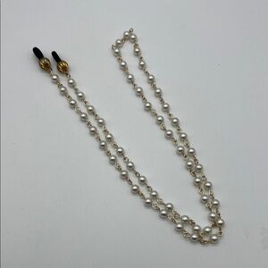 VINTAGE Eyeglass Chain β’ Faux Pearl β’ Goldtone β’ Glasses Holder